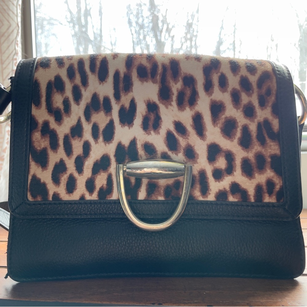 Vince Camuto animal print crossbody purse!